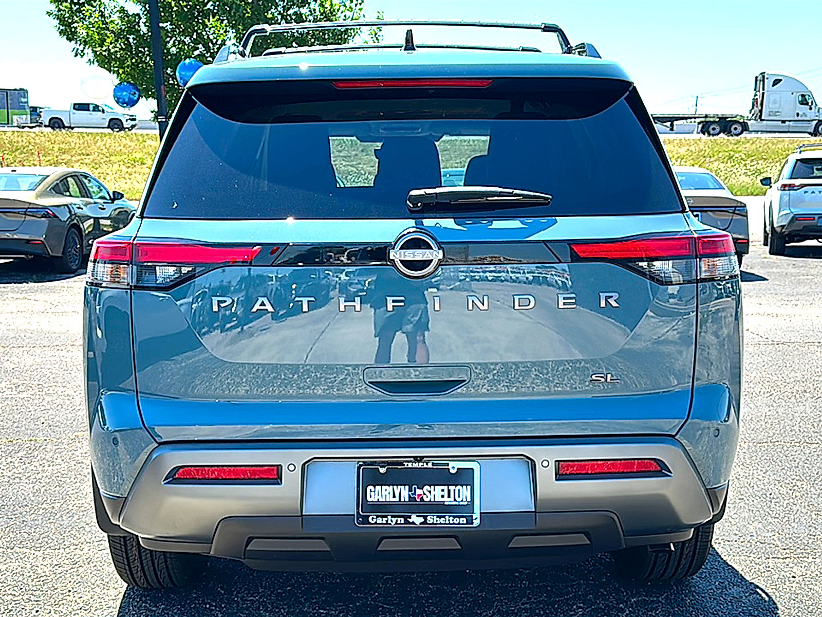 New 2026 Nissan Pathfinder SL w/ Cargo Package FWD image 7