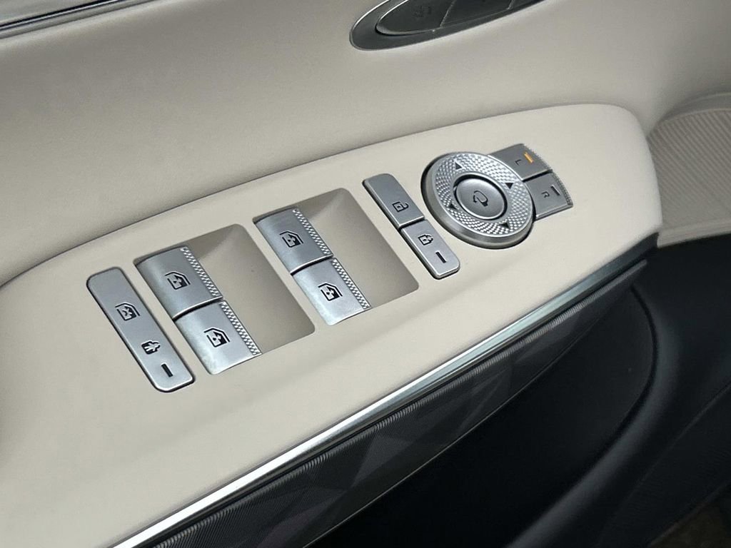 Used 2023 Genesis GV70 3.5T Sport w/ Sport Advanced Package image 20