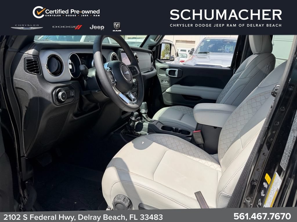 Used 2023 Jeep Wrangler Unlimited Sahara AWD/4WD image 12