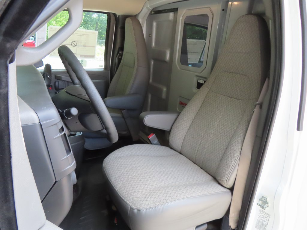 New 2024 Chevrolet Express 3500 Work Van w/ Power Convenience Package image 18