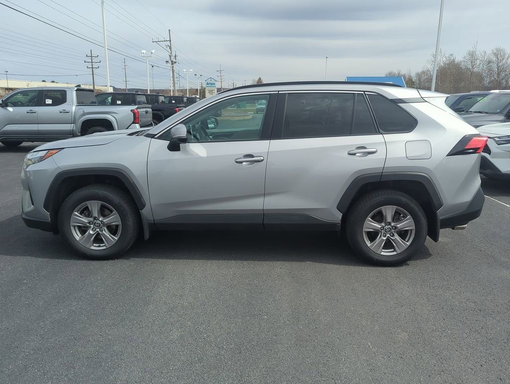 Used 2023 Toyota RAV4 XLE w/ Convenience Package AWD/4WD image 5