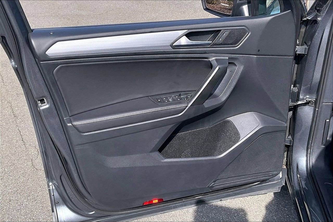 Used 2024 Volkswagen Tiguan S image 27