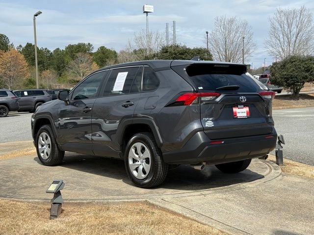 Used 2022 Toyota RAV4 LE image 5
