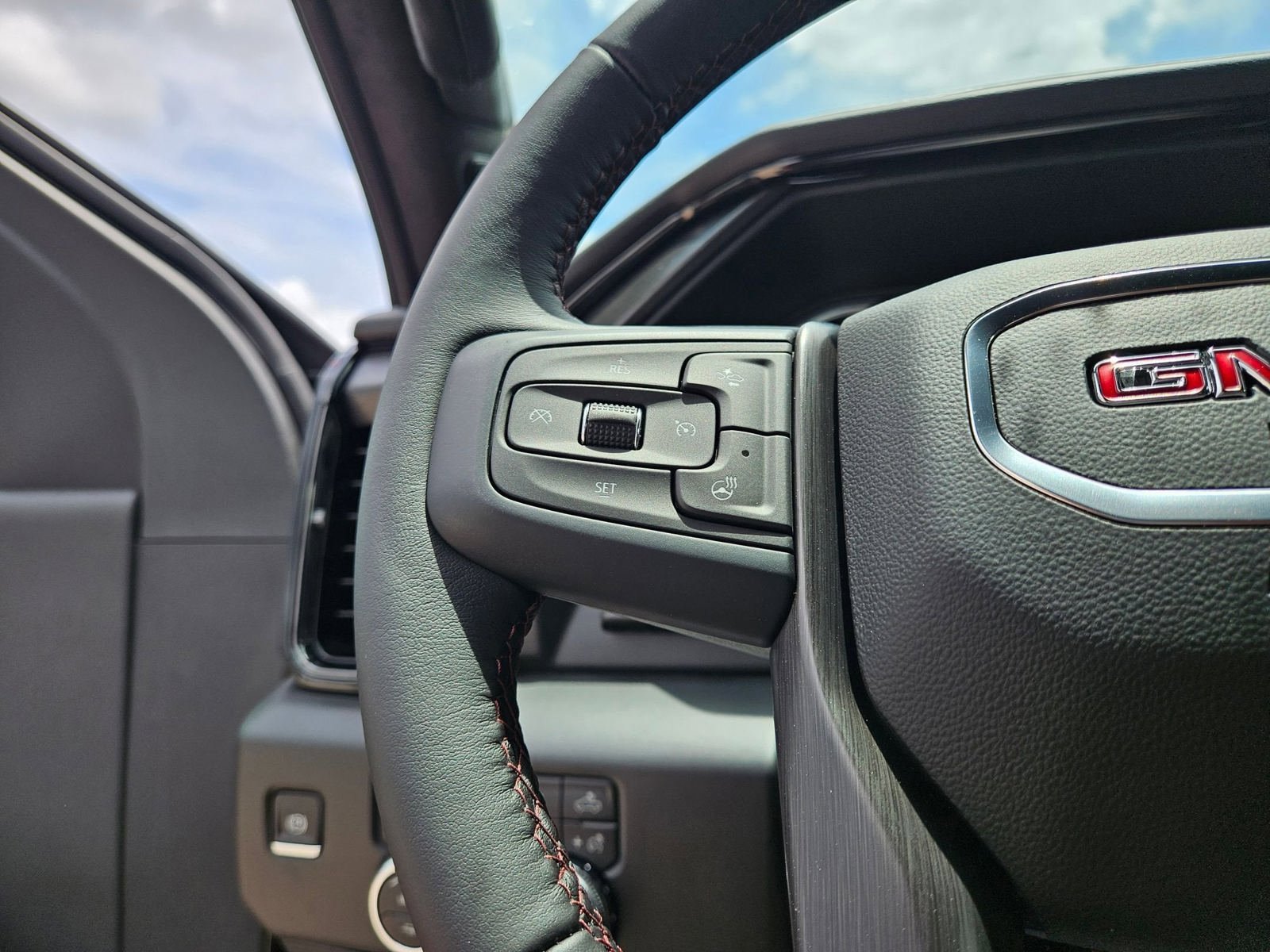 New 2026 GMC Sierra 2500 AT4X AWD/4WD image 12