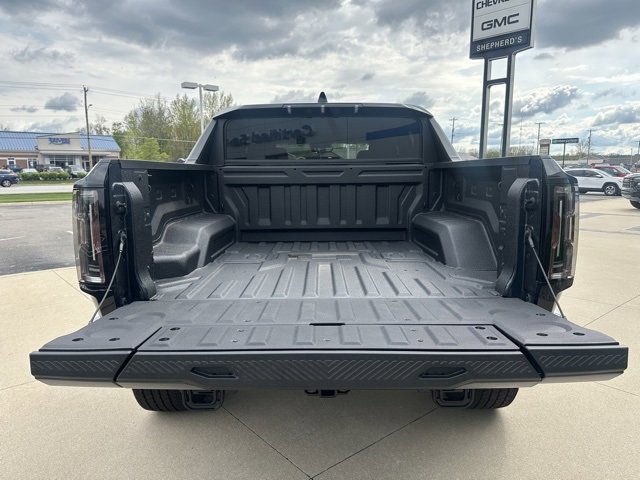 New 2025 GMC Hummer EV 2X w/ LPO, Dark Essentials Package image 20