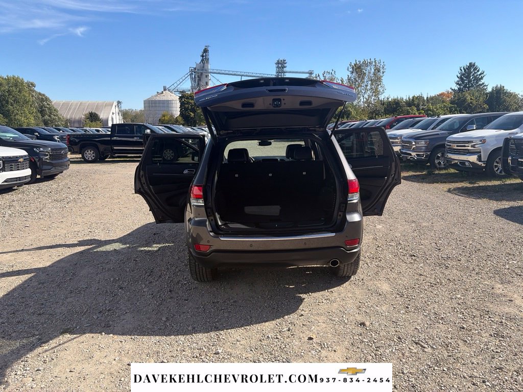 Used 2020 Jeep Grand Cherokee Limited AWD/4WD image 28