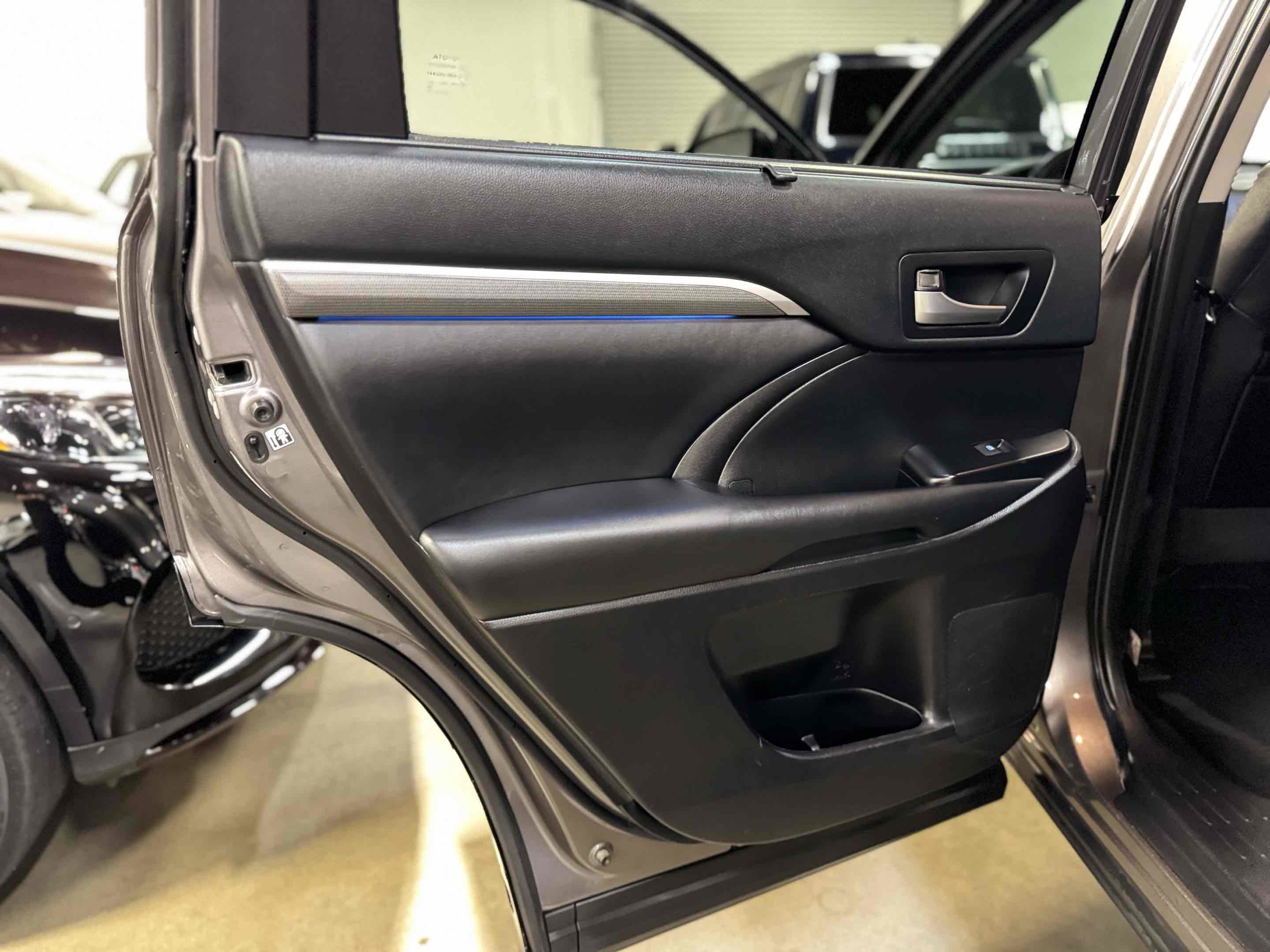 Used 2019 Toyota Highlander XLE image 79