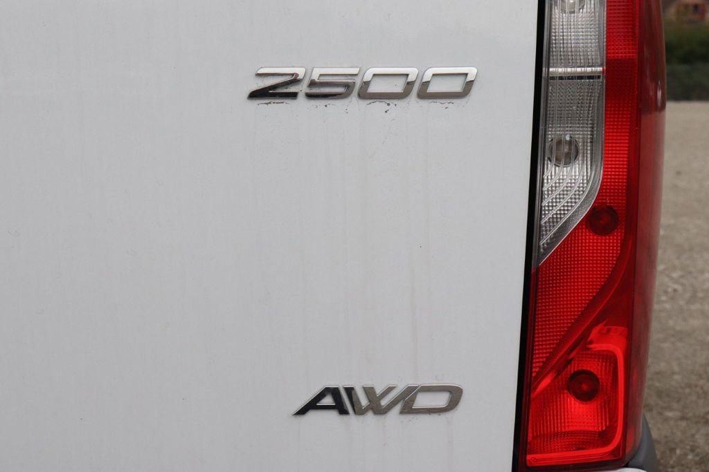 Used 2025 Mercedes-Benz Sprinter 2500 image 65