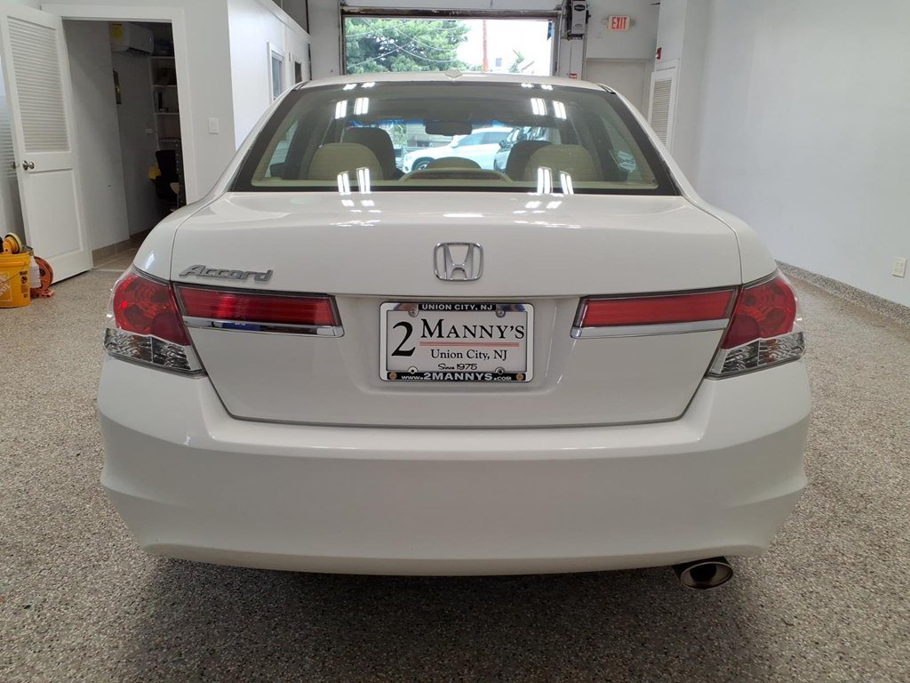 Used 2012 Honda Accord EX-L image 5