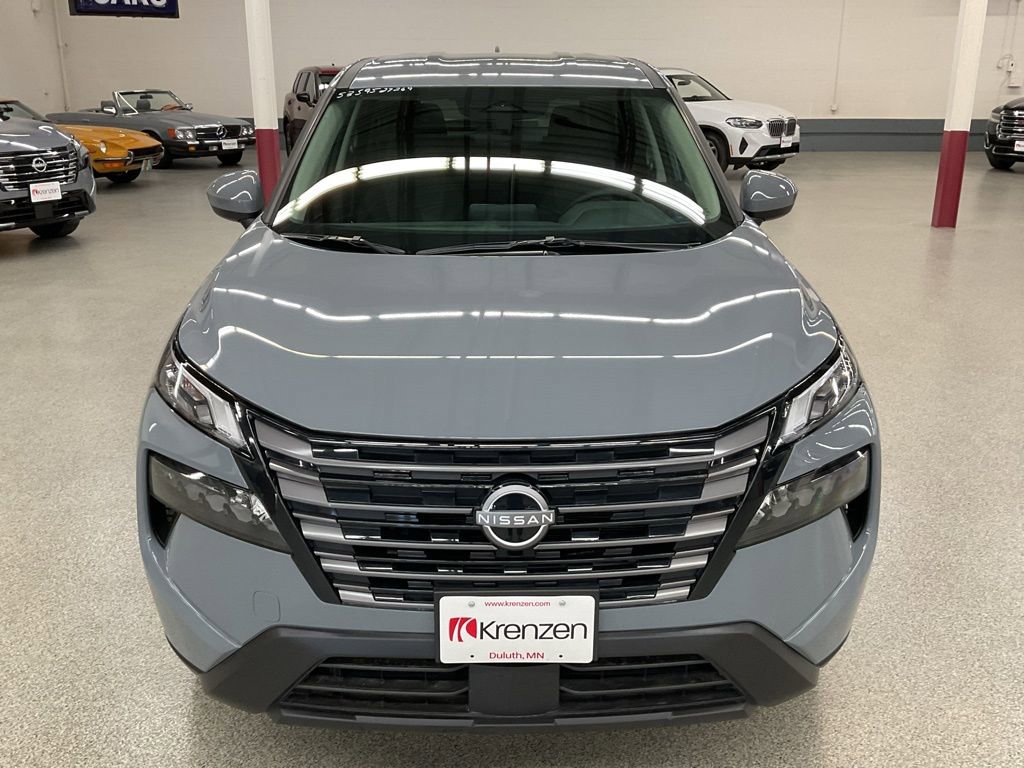 Used 2026 Nissan Rogue SV w/ Cold Weather Package image 2