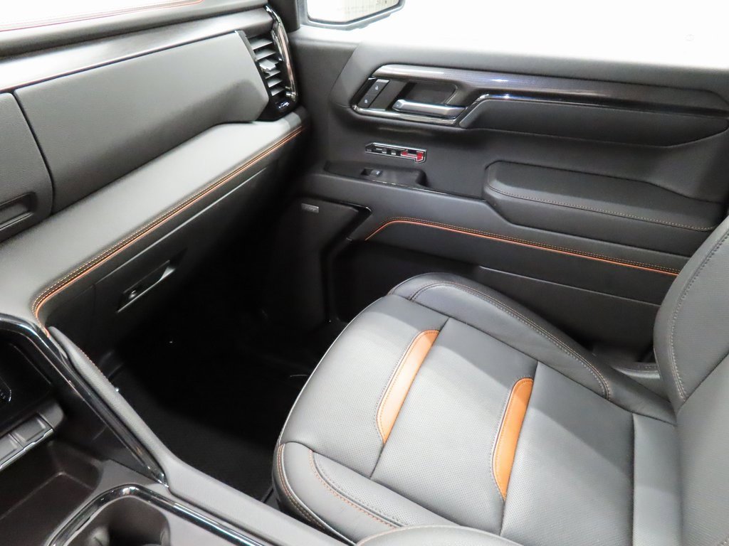 Used 2024 GMC Sierra 1500 AT4 w/ Technology Package image 30