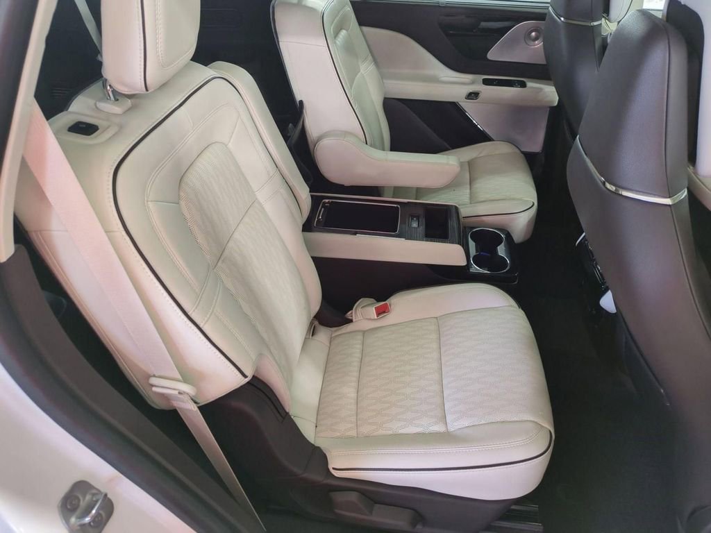 Certified 2023 Lincoln Aviator Black Label w/ Dynamic Handling Package image 31