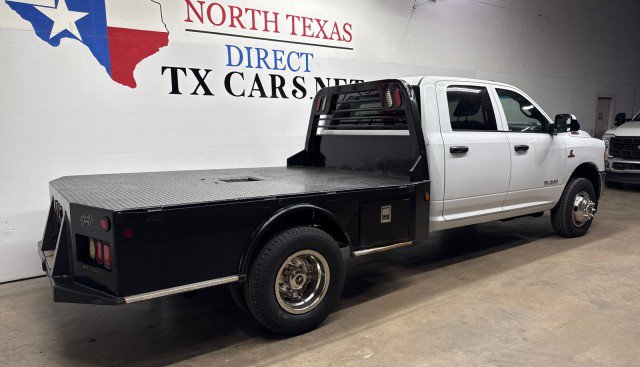 Used 2022 RAM 3500 Tradesman w/ Chrome Appearance Group AWD/4WD image 5