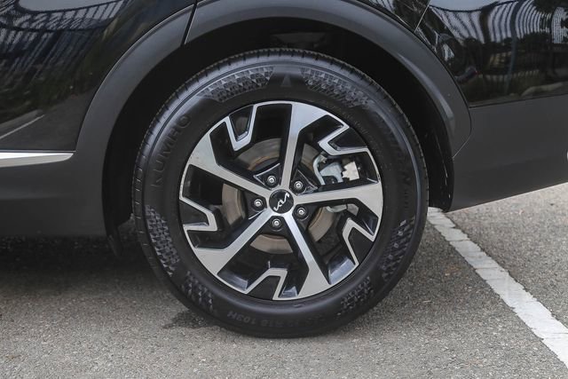 Used 2023 Kia Sportage EX image 12