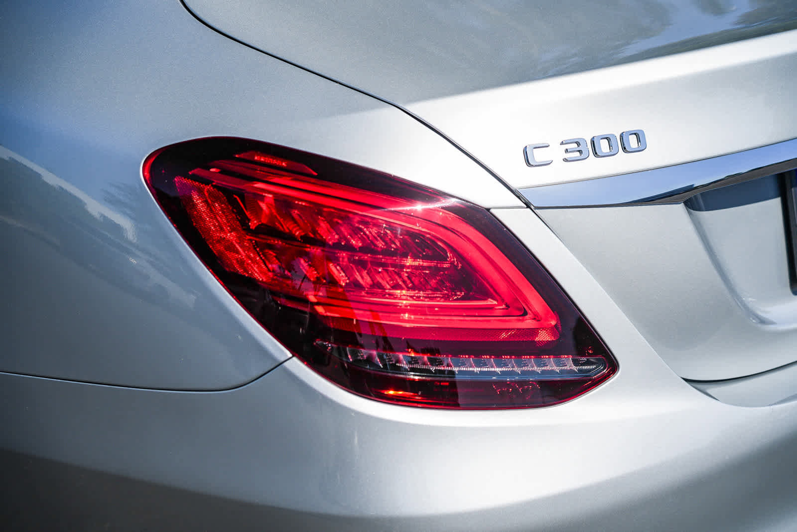 Used 2021 Mercedes-Benz C 300 Sedan image 9