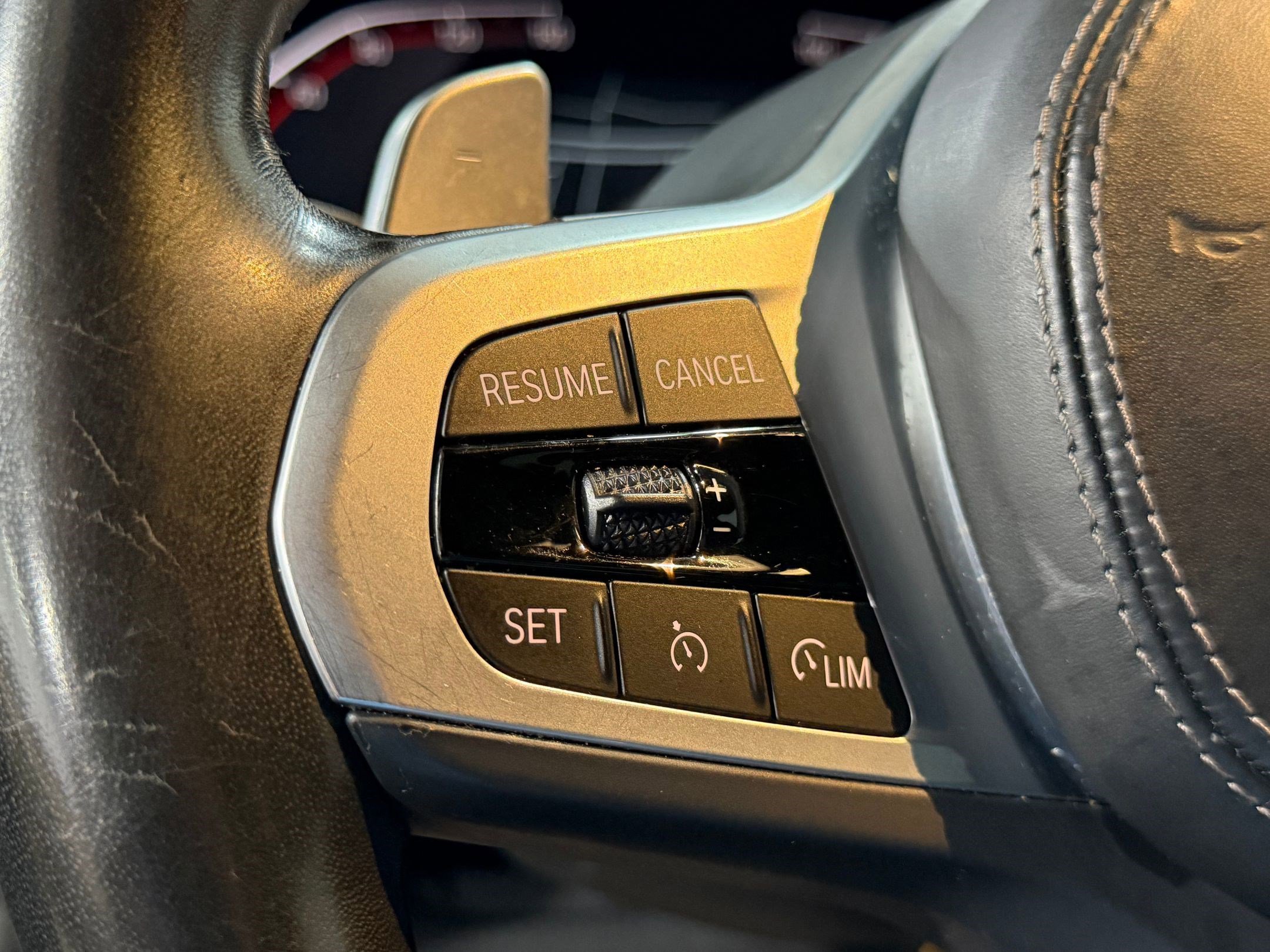 Used 2022 BMW X5 sDrive40i w/ M Sport Package image 14