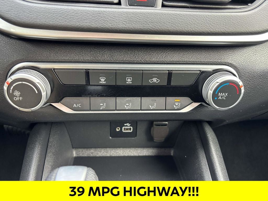 Used 2022 Nissan Altima 2.5 S FWD image 18