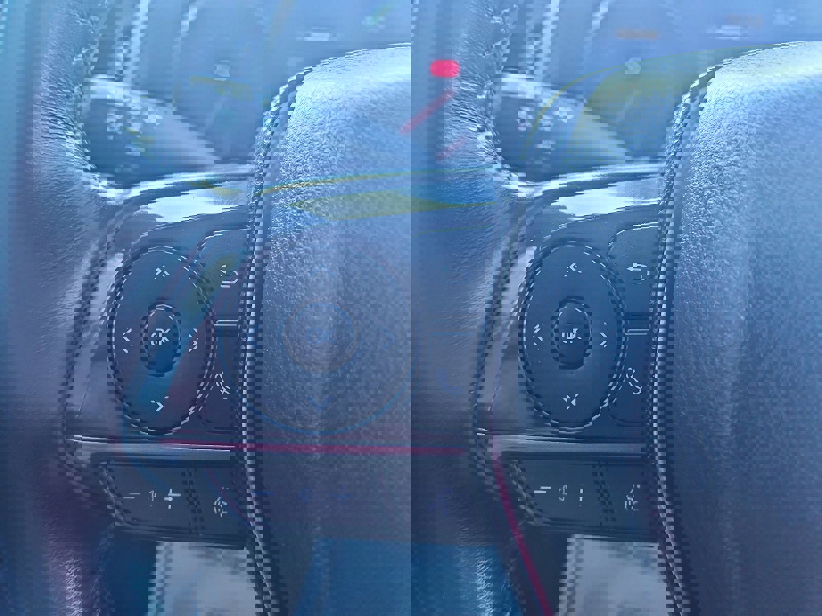 Used 2022 Toyota Camry XSE image 16