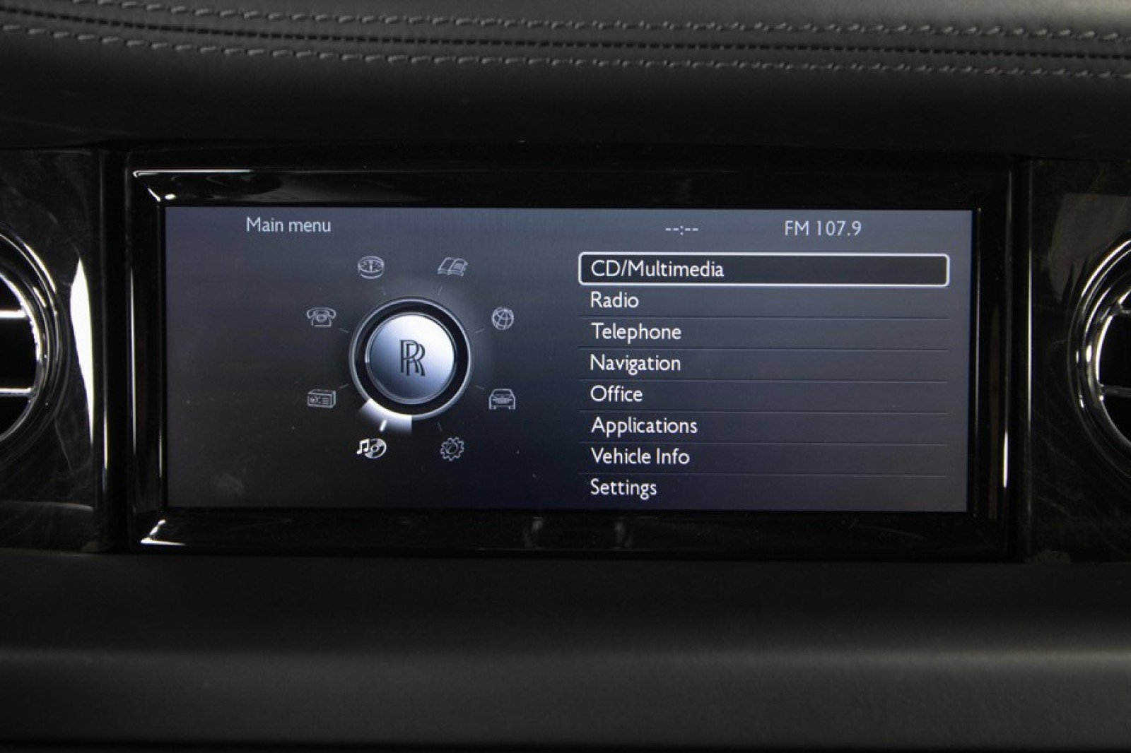 Used 2013 Rolls-Royce Phantom image 29