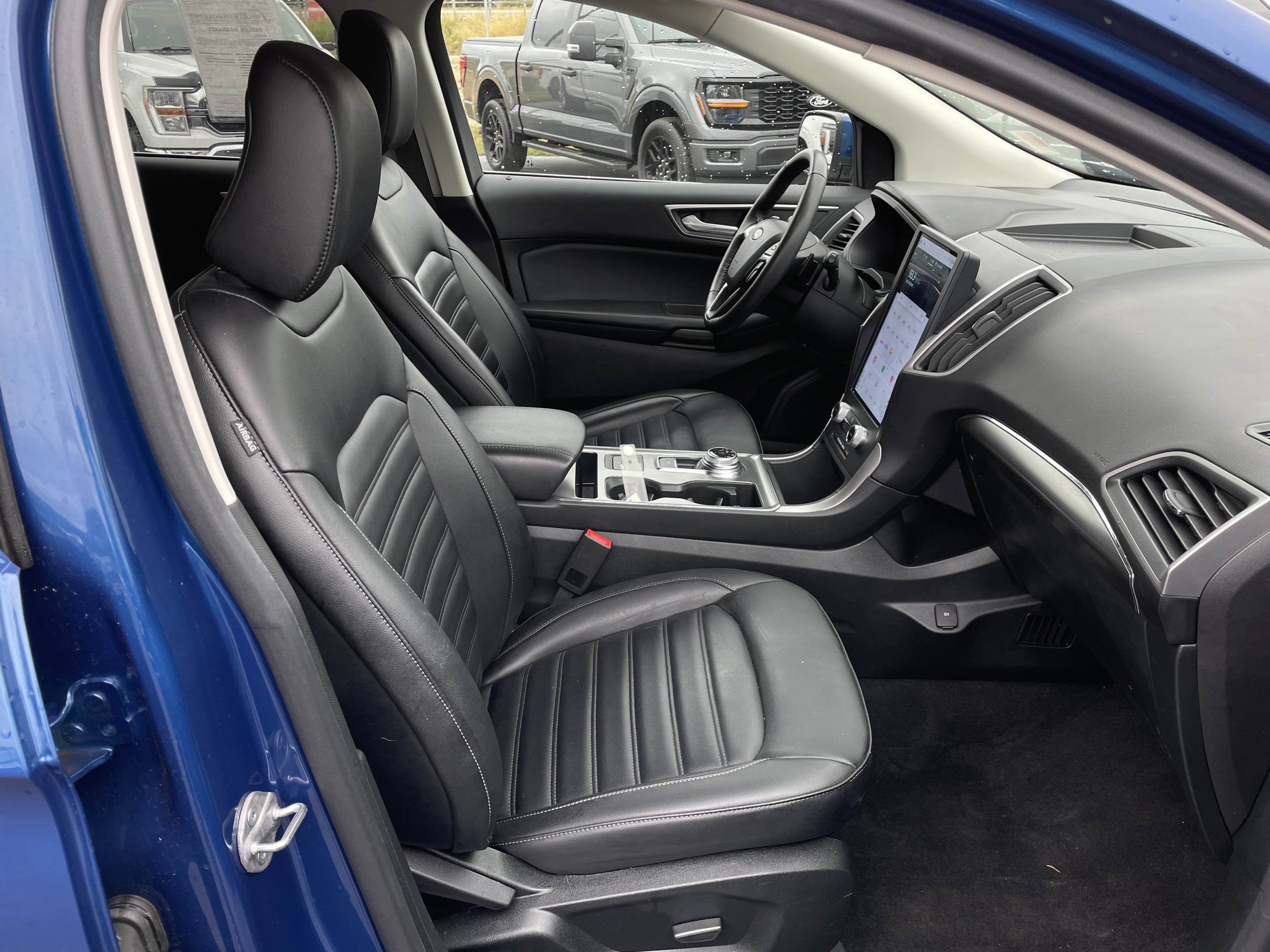 Used 2022 Ford Edge SEL w/ Class II Trailer Tow Package image 33