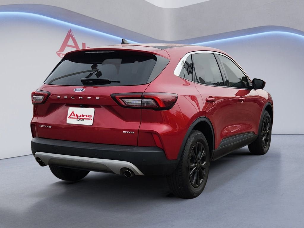 Used 2023 Ford Escape Active w/ Tech Pack #2 AWD/4WD image 5