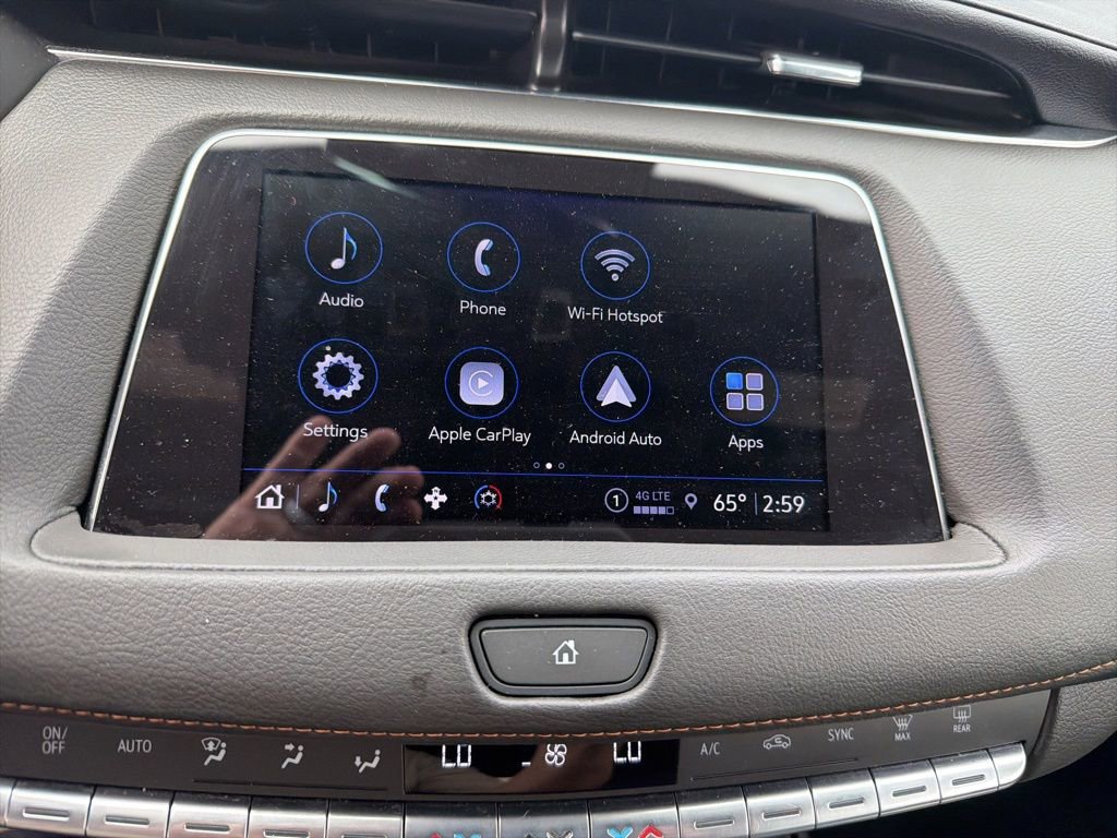 Used 2023 Cadillac XT4 Sport AWD/4WD image 21