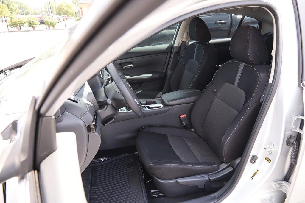 Used 2020 Nissan Sentra SV FWD image 8