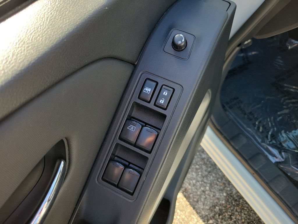 Certified 2024 Nissan Frontier SV RWD image 13