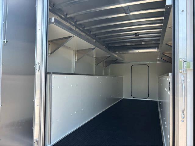 New 2025 Chevrolet Express 4500 w/ Power Convenience Package image 8