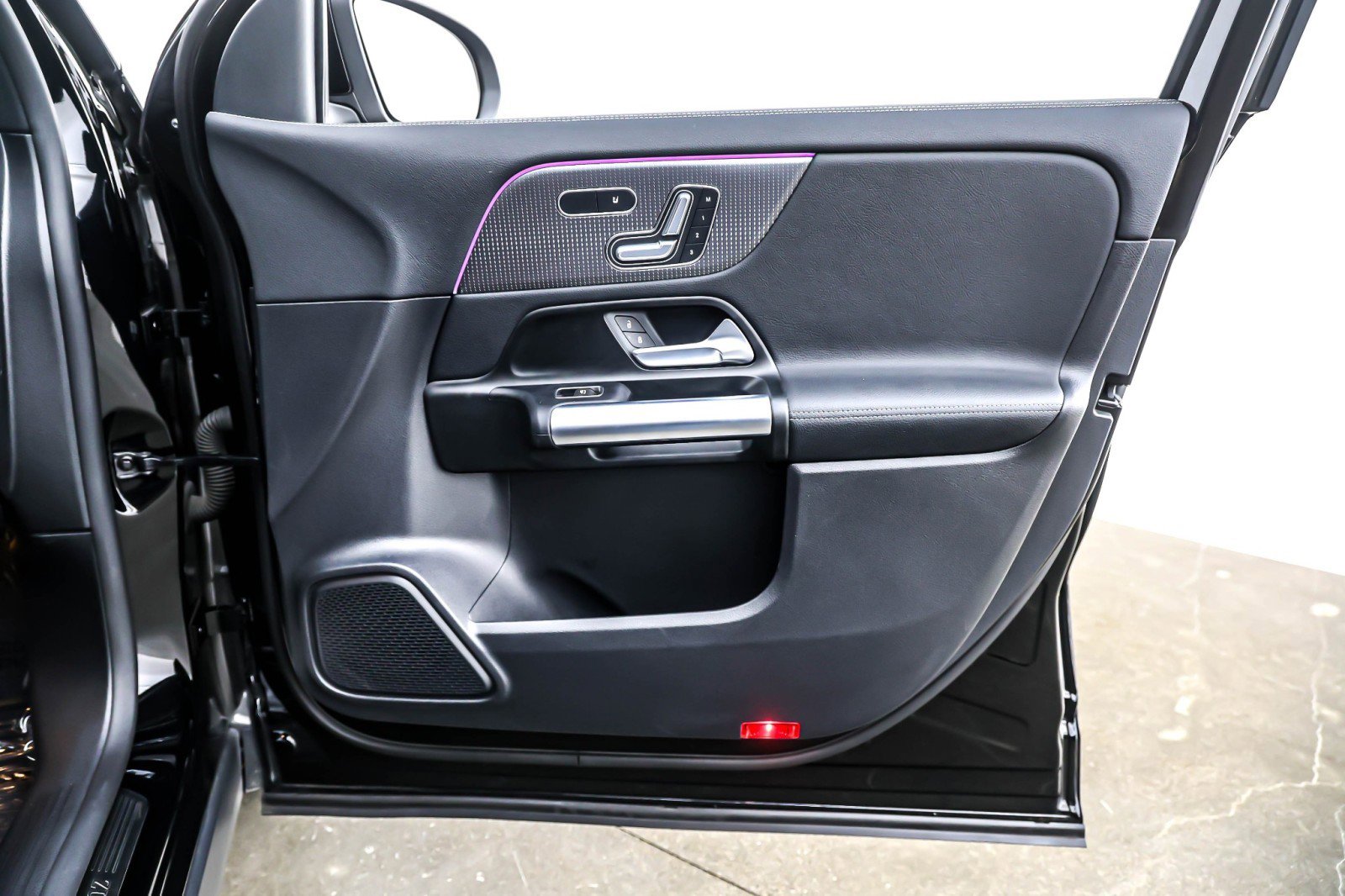 Used 2023 Mercedes-Benz GLA 250 image 25