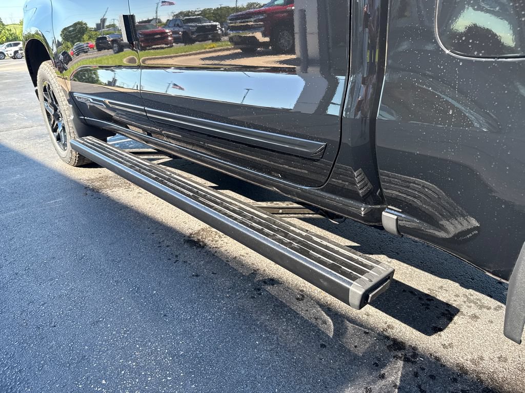 New 2026 Chevrolet Silverado 1500 High Country w/ Midnight Edition AWD/4WD image 33