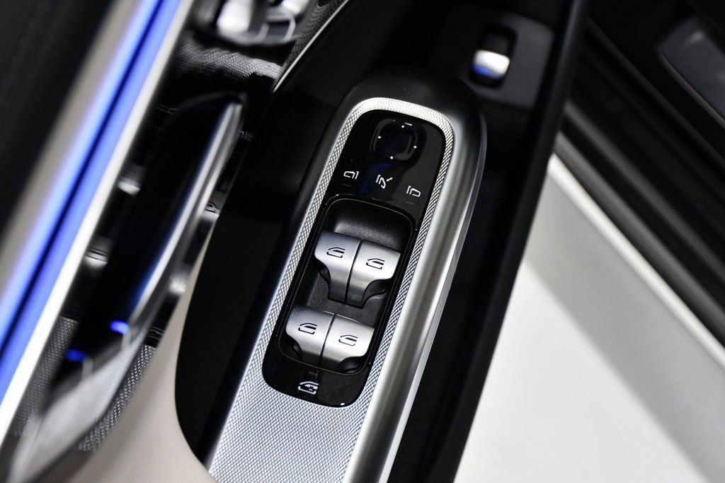 New 2026 Mercedes-Benz E 350 4MATIC Sedan image 15