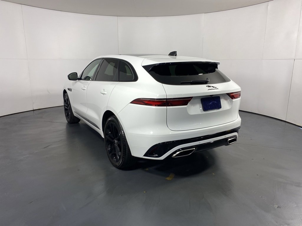 Used 2025 Jaguar F-PACE R-Dynamic S image 7