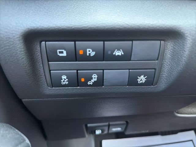 Certified 2025 Nissan Kicks Play S image 22