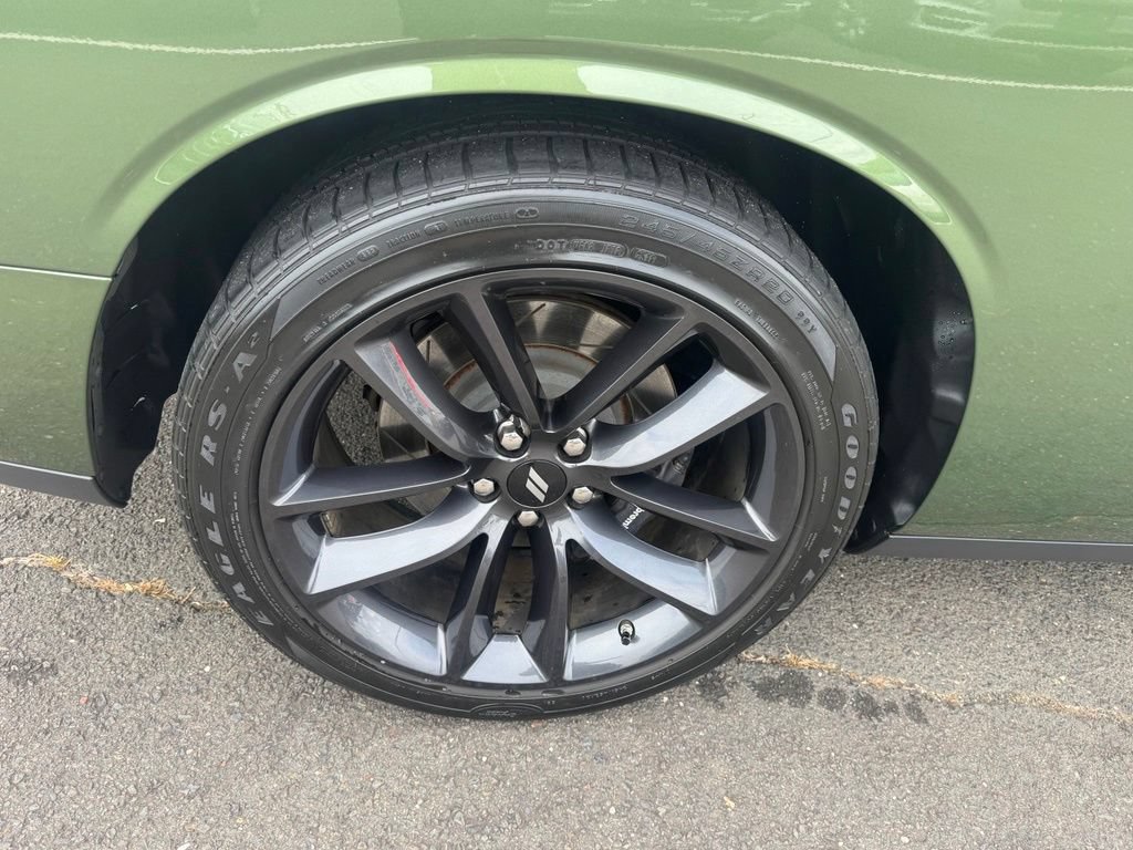 Used 2019 Dodge Challenger R/T Scat Pack w/ Shaker Package RWD image 19