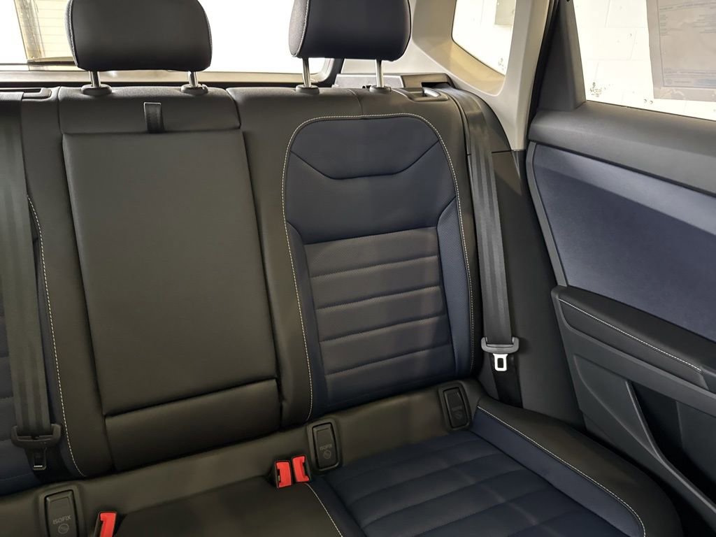 New 2026 Volkswagen Taos SEL image 15