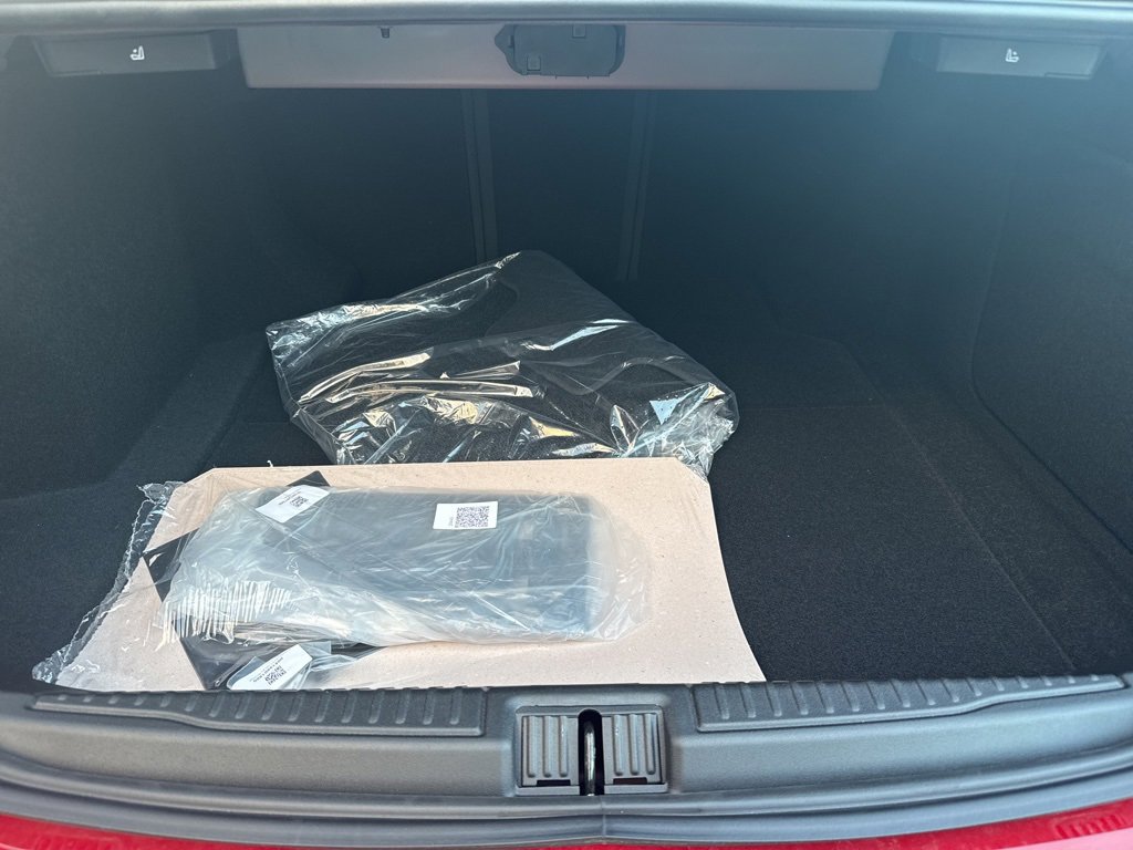 New 2025 Alfa Romeo Giulia AWD w/ Veloce Package AWD image 19