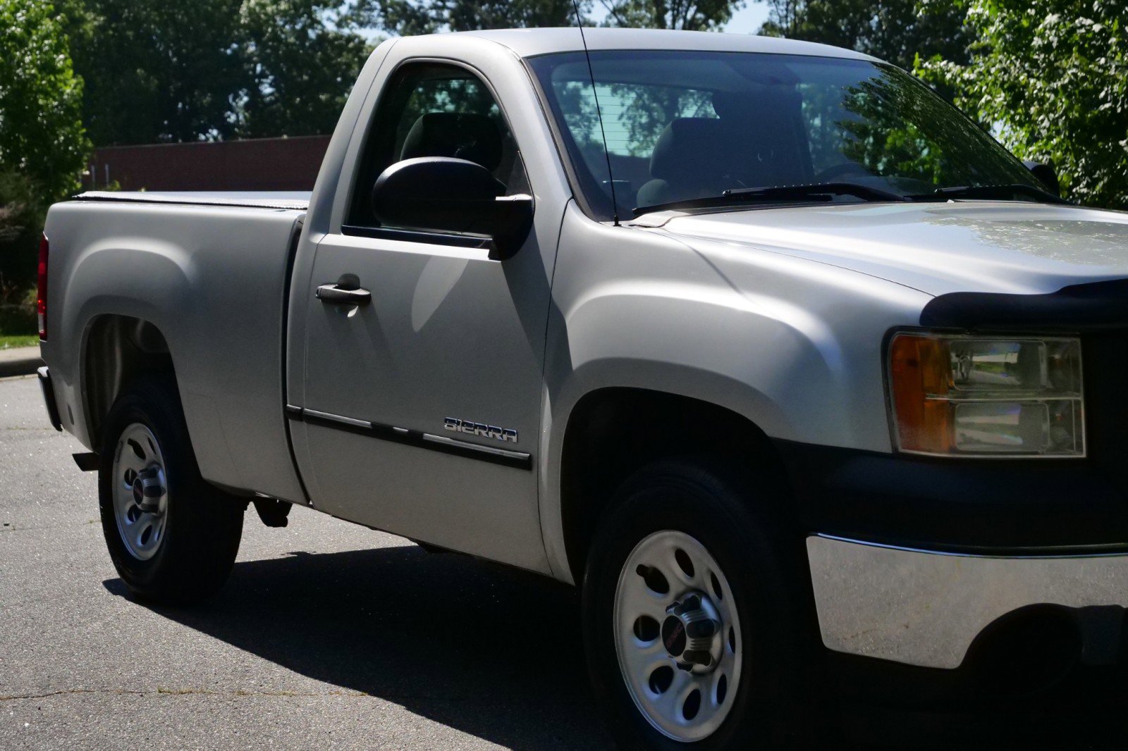 Used 2011 GMC Sierra 1500 W/T RWD image 30