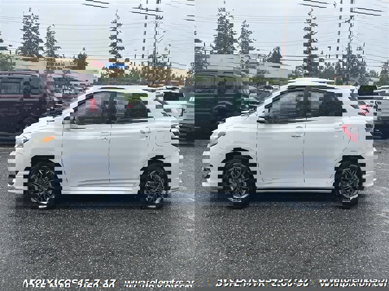 Used 2010 Toyota Matrix S image 4