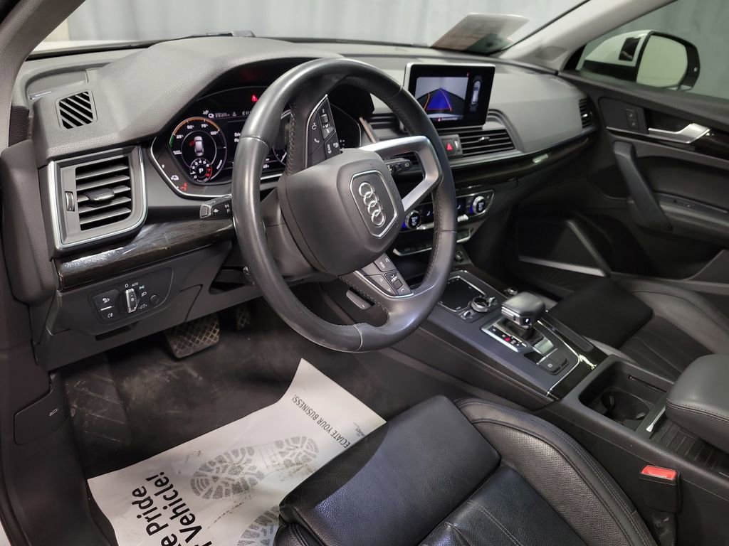 Used 2020 Audi Q5 e Premium Plus w/ Premium Plus Package image 14