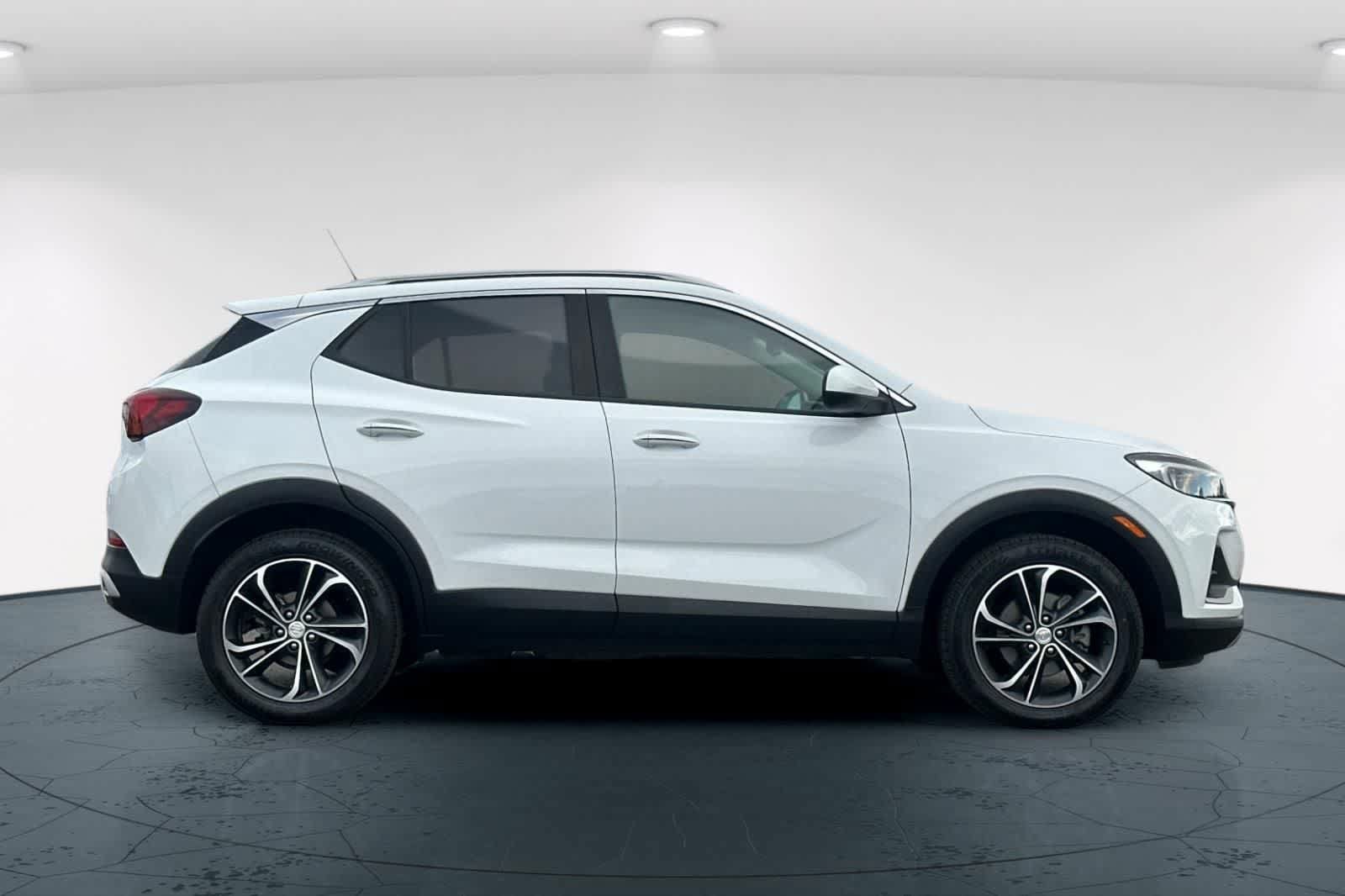 Used 2021 Buick Encore GX Select AWD/4WD image 6