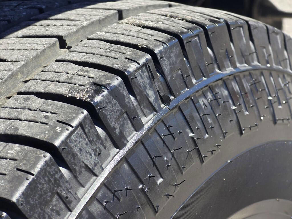 Used 2016 Chevrolet Express 2500 image 23