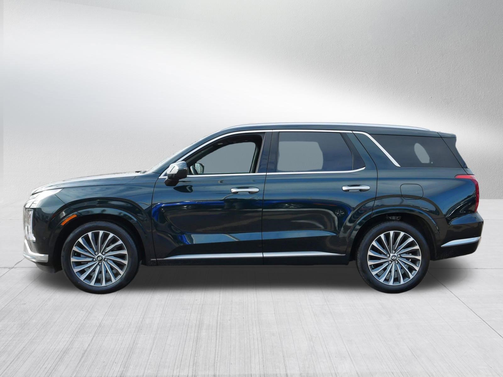 Used 2024 Hyundai Palisade Calligraphy AWD/4WD image 4