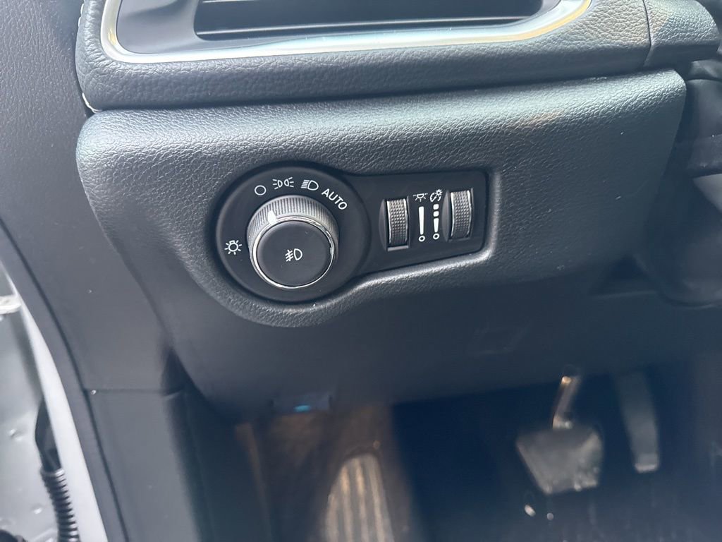 New 2026 Chrysler Pacifica Limited w/ S Appearance Package image 16