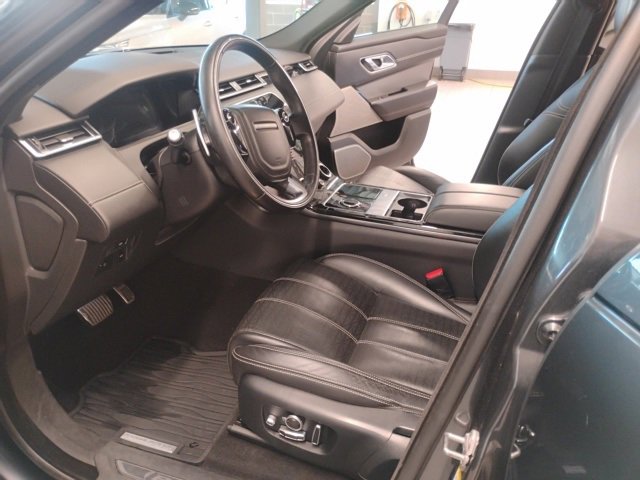 Used 2018 Land Rover Range Rover Velar R-Dynamic HSE image 19