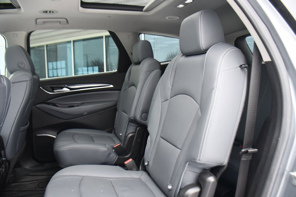 Used 2021 Buick Enclave Premium image 23