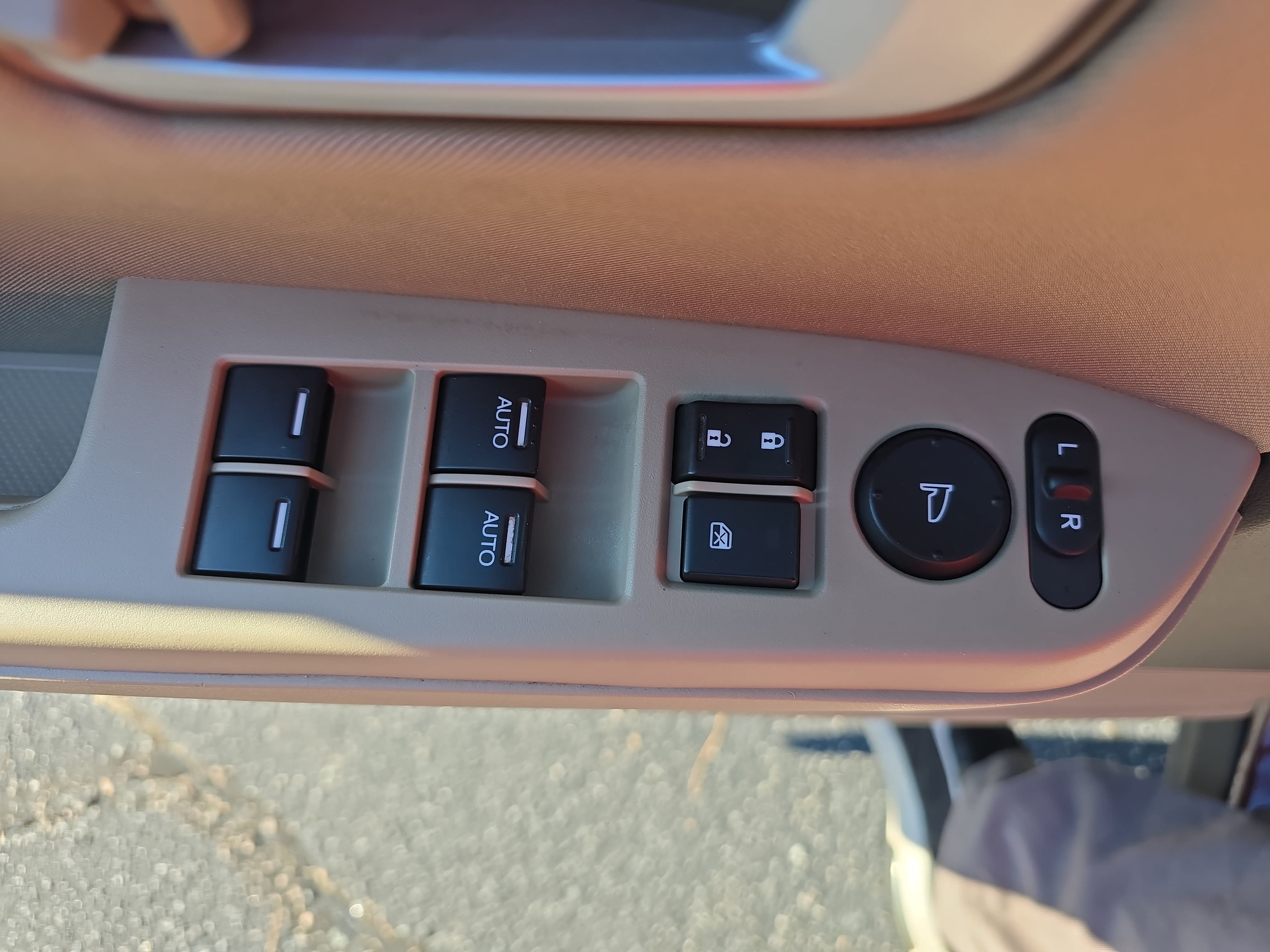 Used 2013 Honda Pilot LX image 28