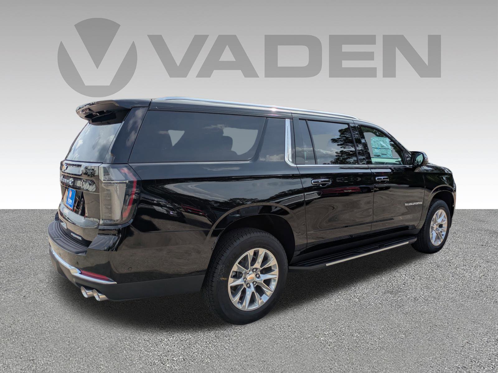 New 2026 Chevrolet Suburban Premier w/ Sun And Tow Package AWD/4WD image 29