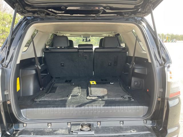 Used 2016 Toyota 4Runner Limited image 16