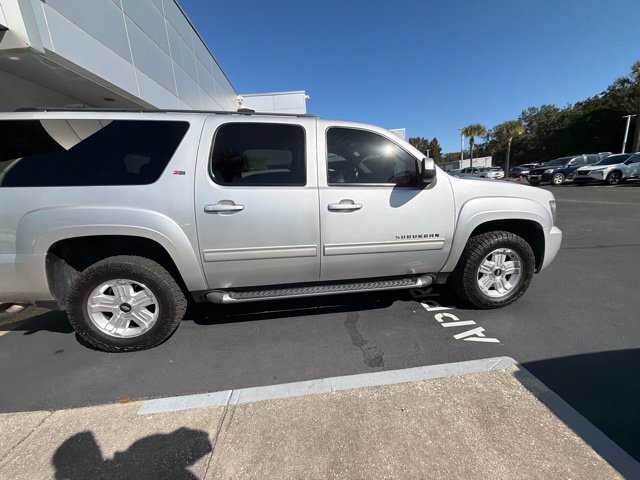 Used 2013 Chevrolet Suburban LT AWD/4WD image 4